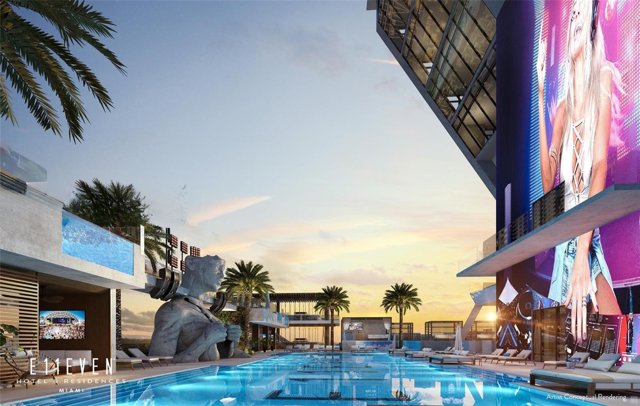 Penthouse 63 full floor with plunge pool